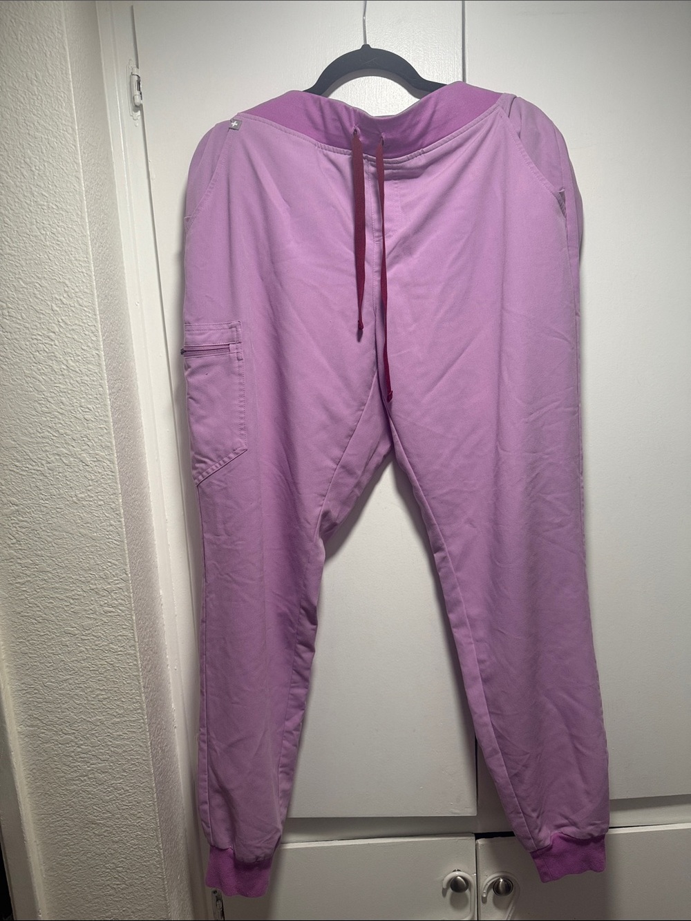 Figs Lavender Women’s Jogger Scrubs